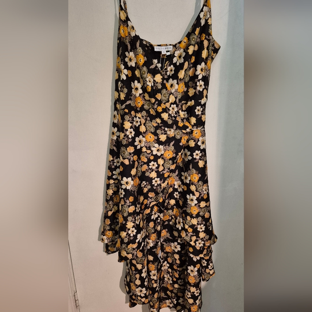 Baltic Born  Steffi Tulip Wrap Dressl High Low  Sz.S NWT - Picture 3 of 6
